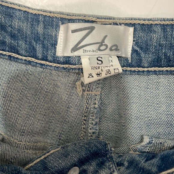 Retro Beaded Low Rise Denim Jeans - Picture 4 of 15